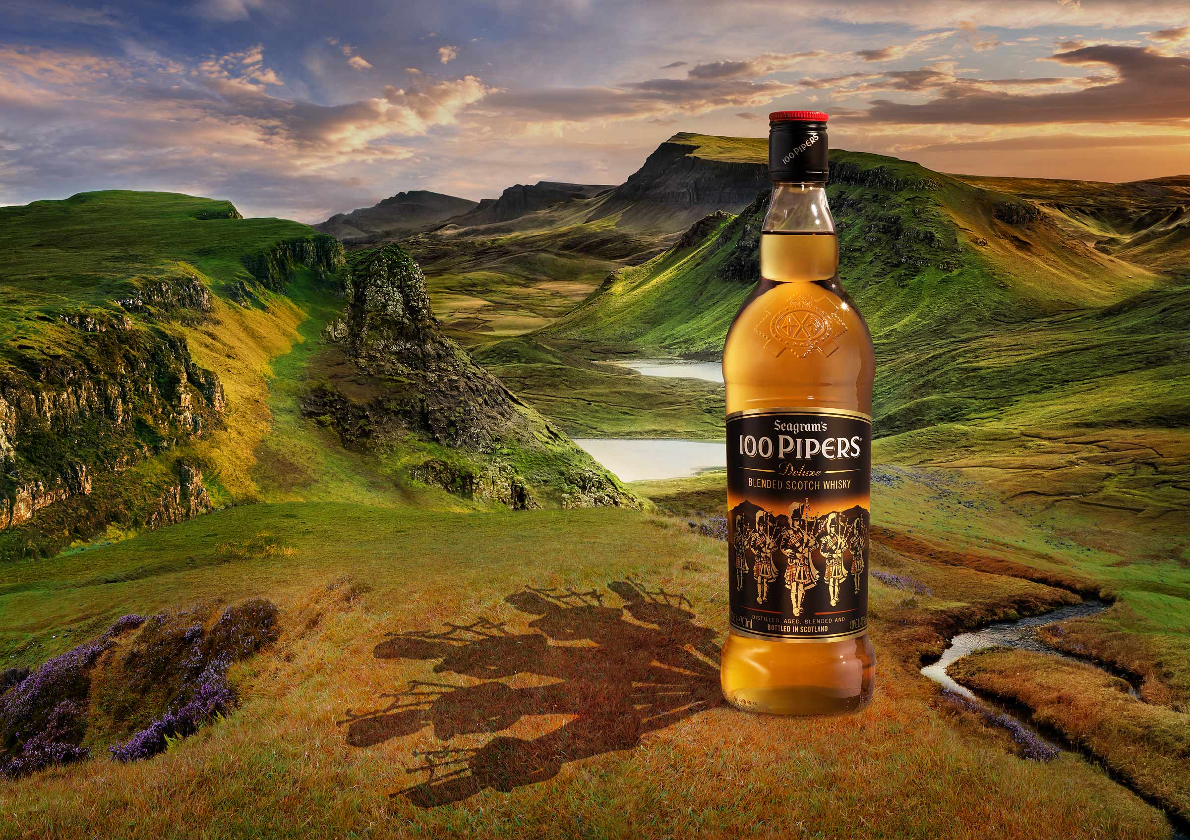 100 Pipers whisky advertising photograph by award wining drinks photographer Warren Ryley