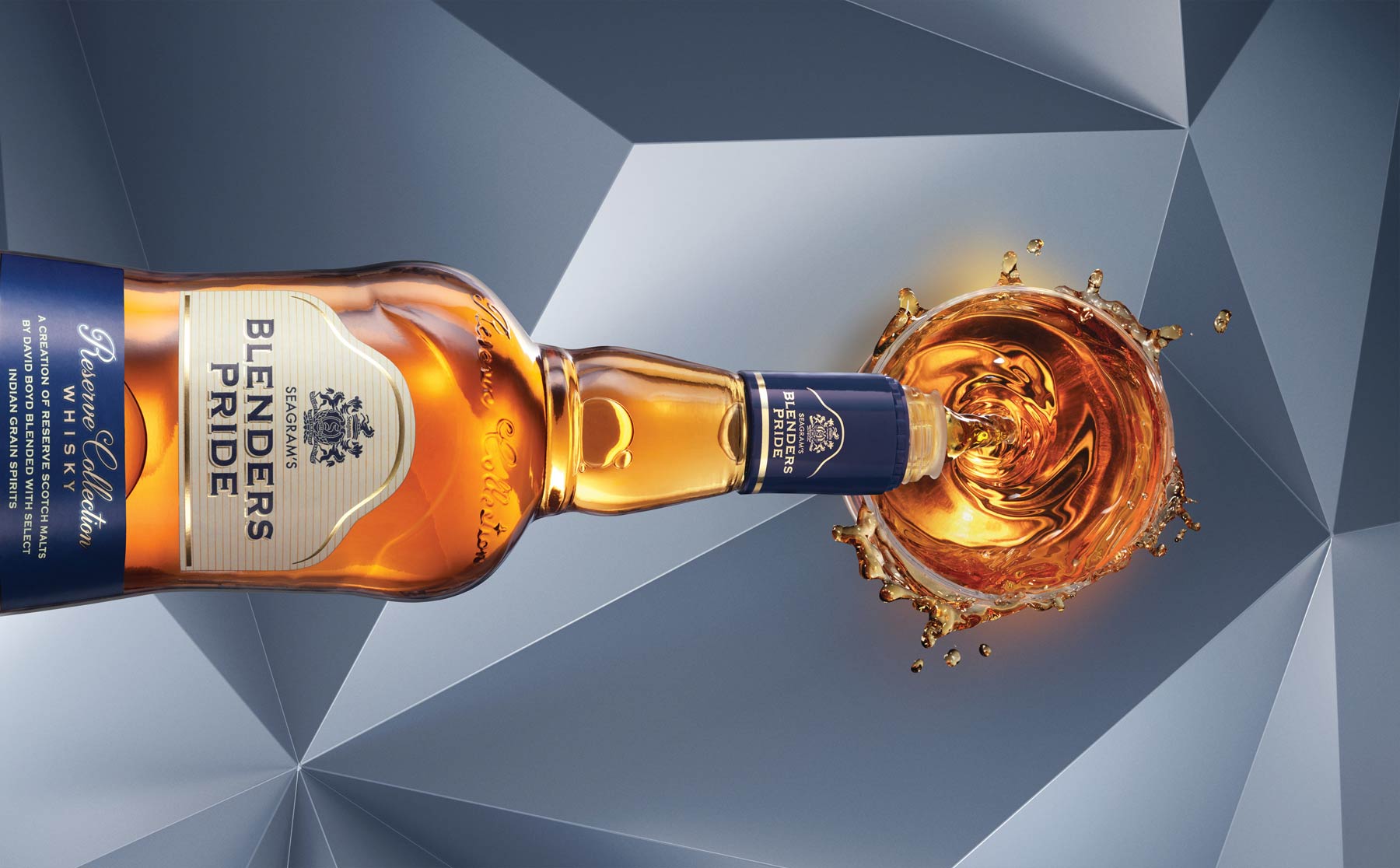Blenders Pride Whisky pour by London drinks photographer Warren Ryley