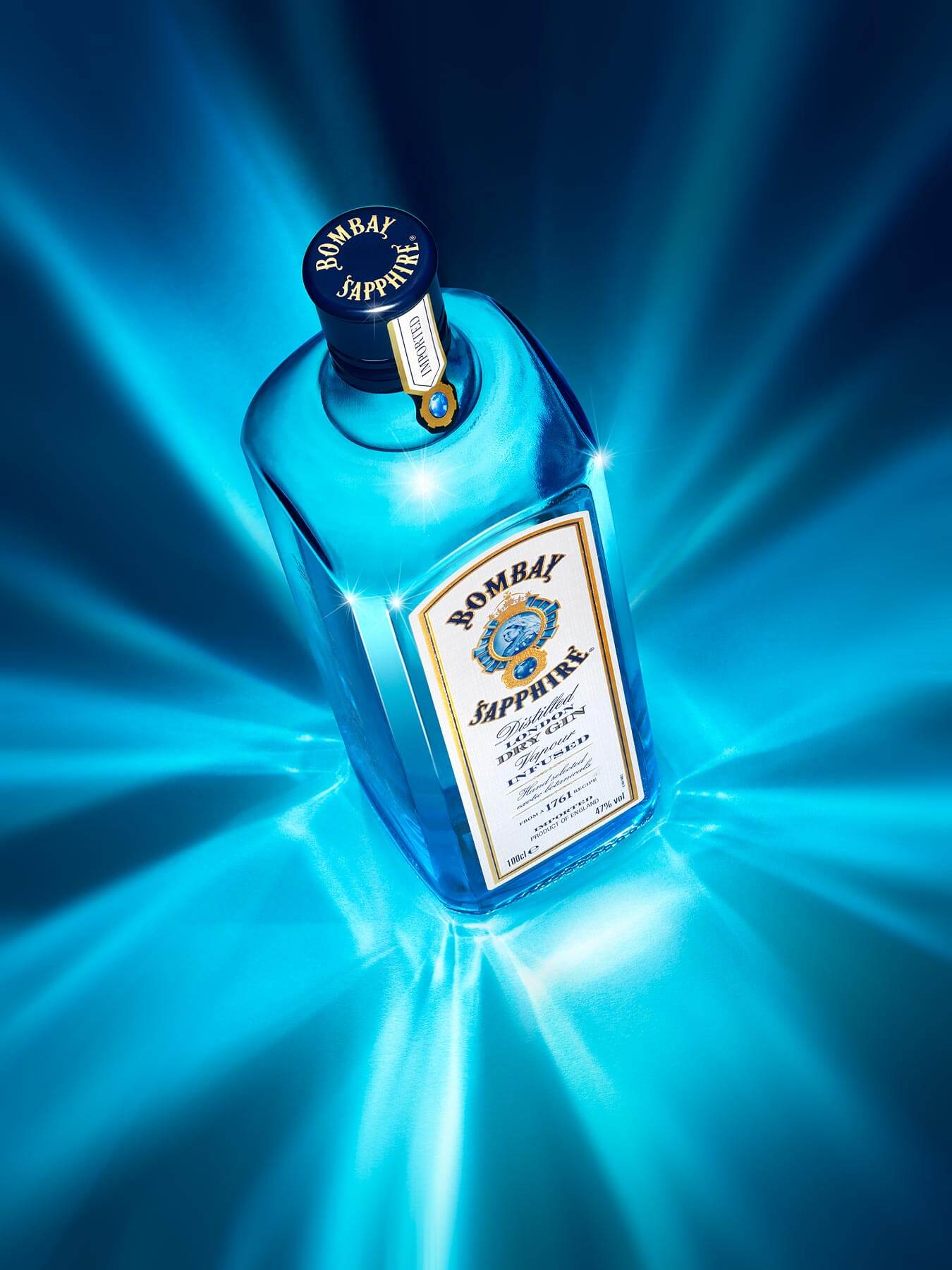 Bombay Sapphire Gin advertising studio photography by London based drinks photographer Warren Ryley