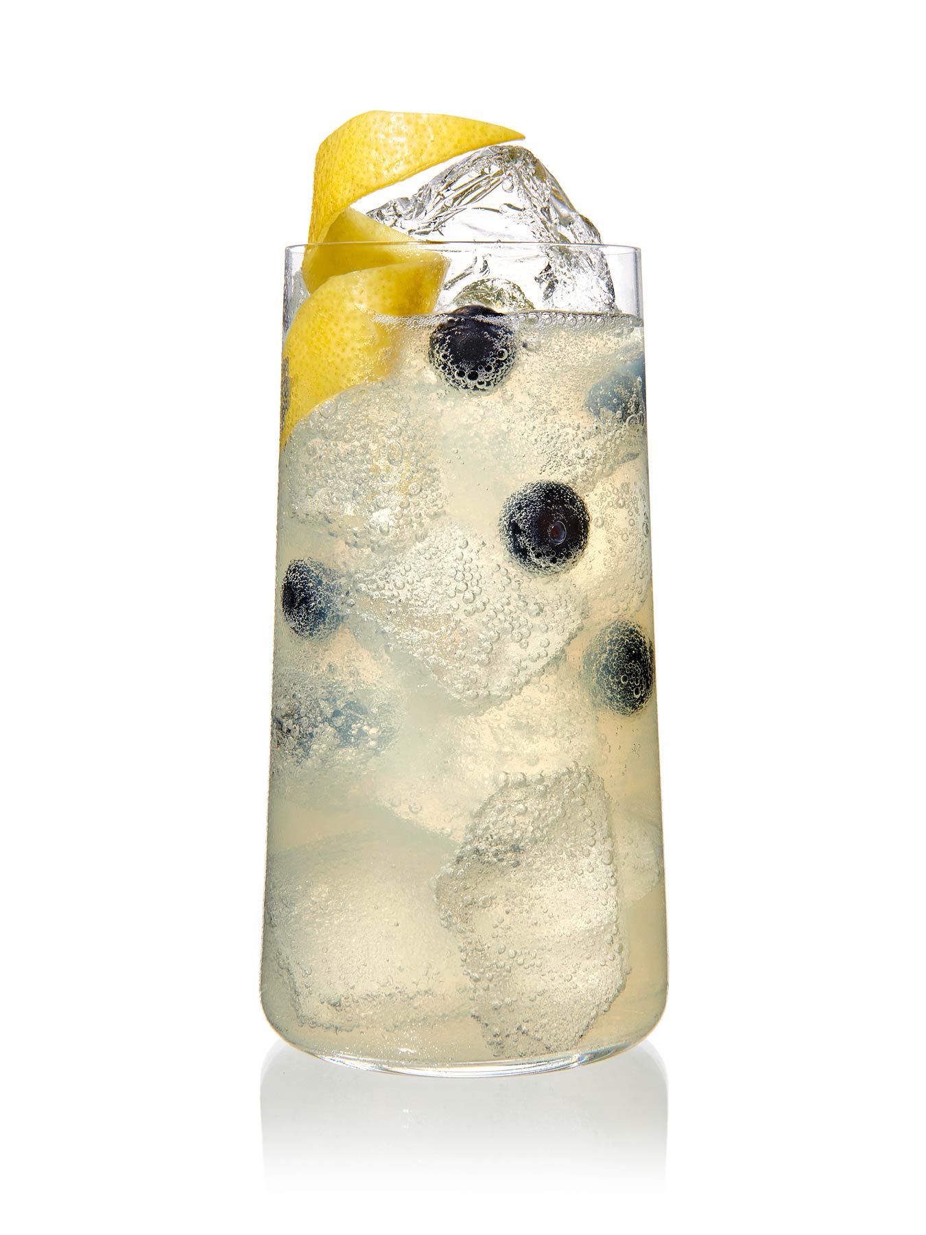 Cut out image of Brockmans gin serve shot by London drinks photographer Warren Ryley