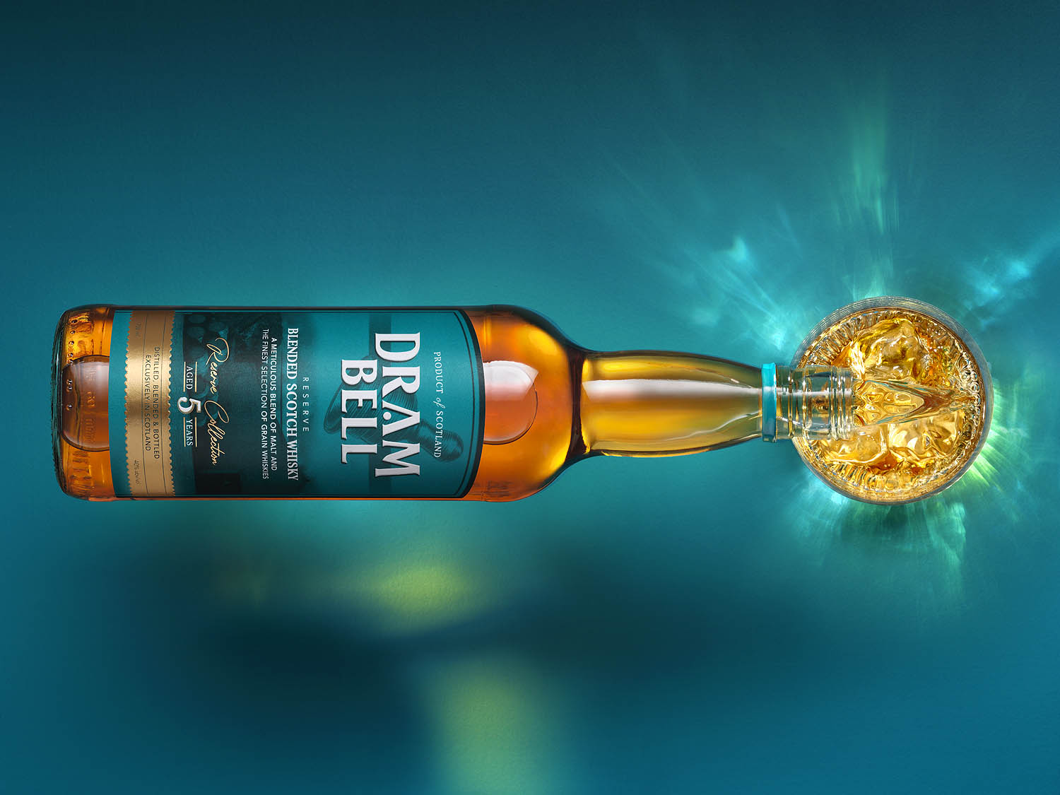 Dram Bell Whisky pour by London drinks photographer Warren Ryley